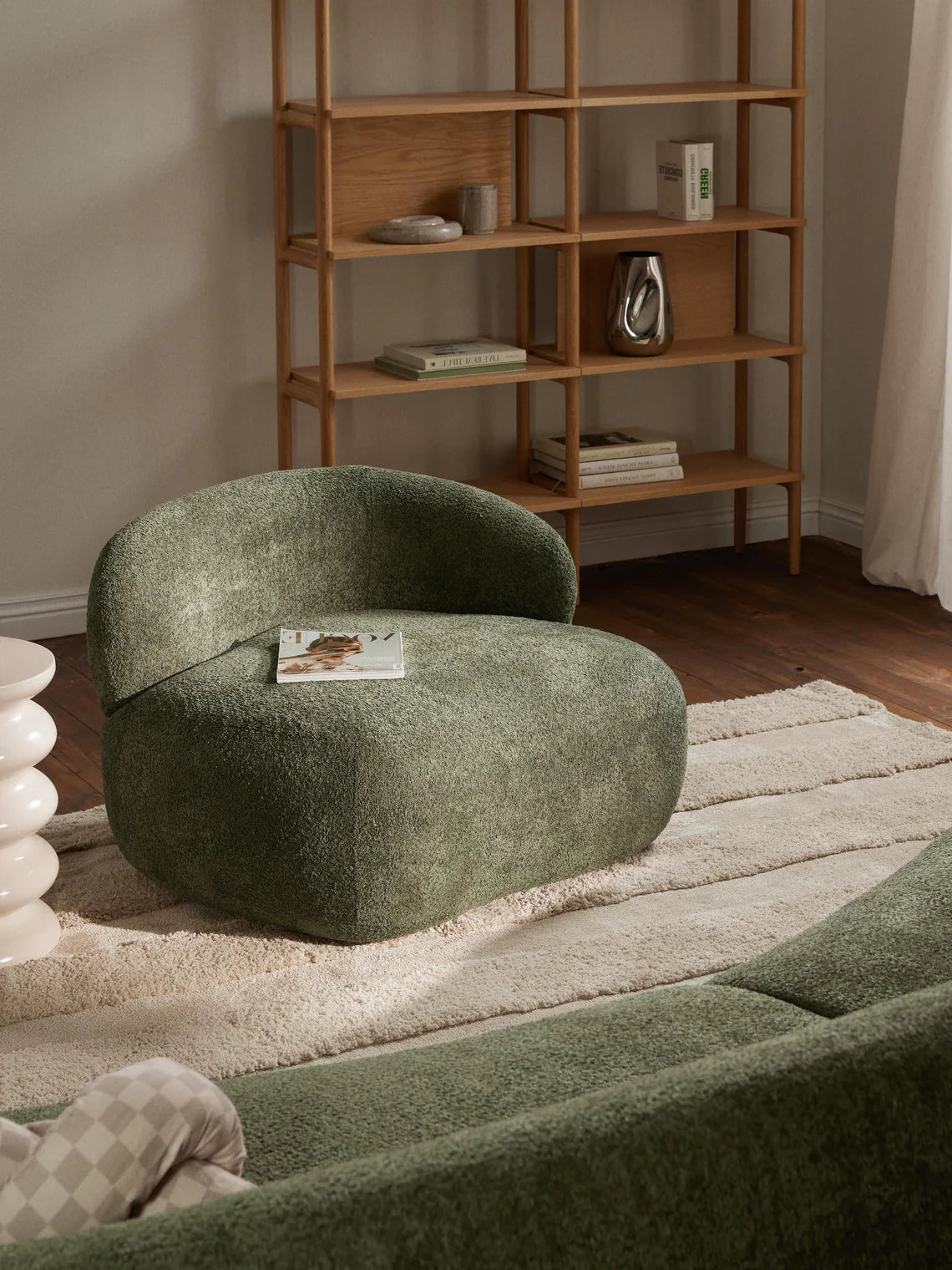 Fauteuil lounge en peluche-bouclette Alba