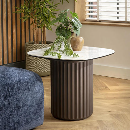 Table d'appoint carrée en céramique