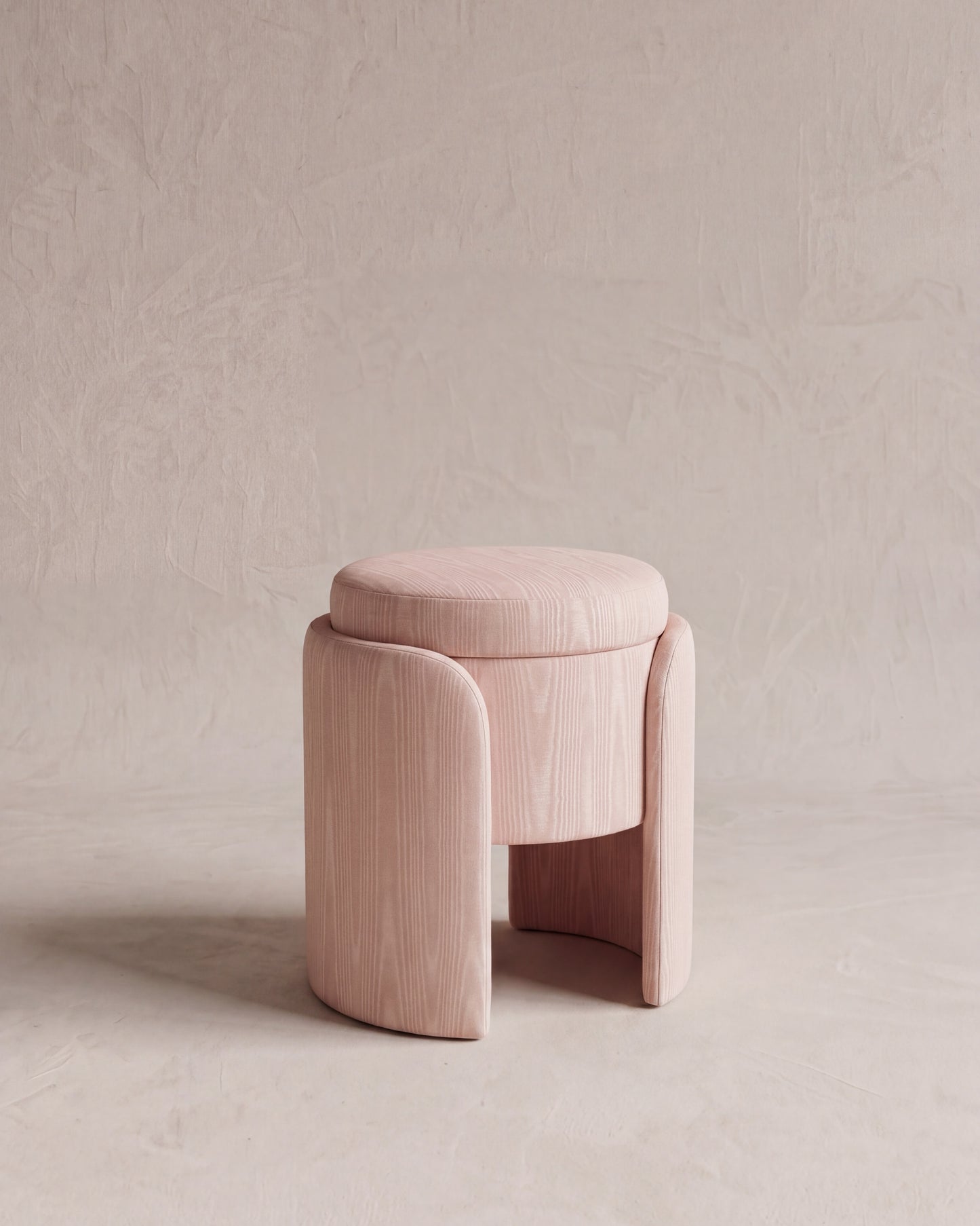 Tabouret
C'est un siège individuel sans dossier ni accoudoirs, pratique et compact pour tous les espaces.