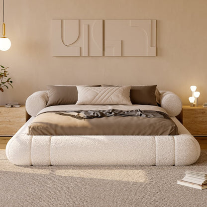 CHAMBRE SÉRÉNITÉ
Lit en tissu bouclé blanc et chevets suspendus en bois avec LED.