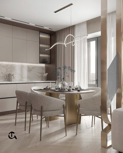 Écrin d'Ivoire
Une salle à manger chaleureuse en tissu bouclé et finitions dorées pour un style chic et épuré.
Aura Dorée
Un design moderne et lumineux qui associe matières nobles et minimalisme élégant.