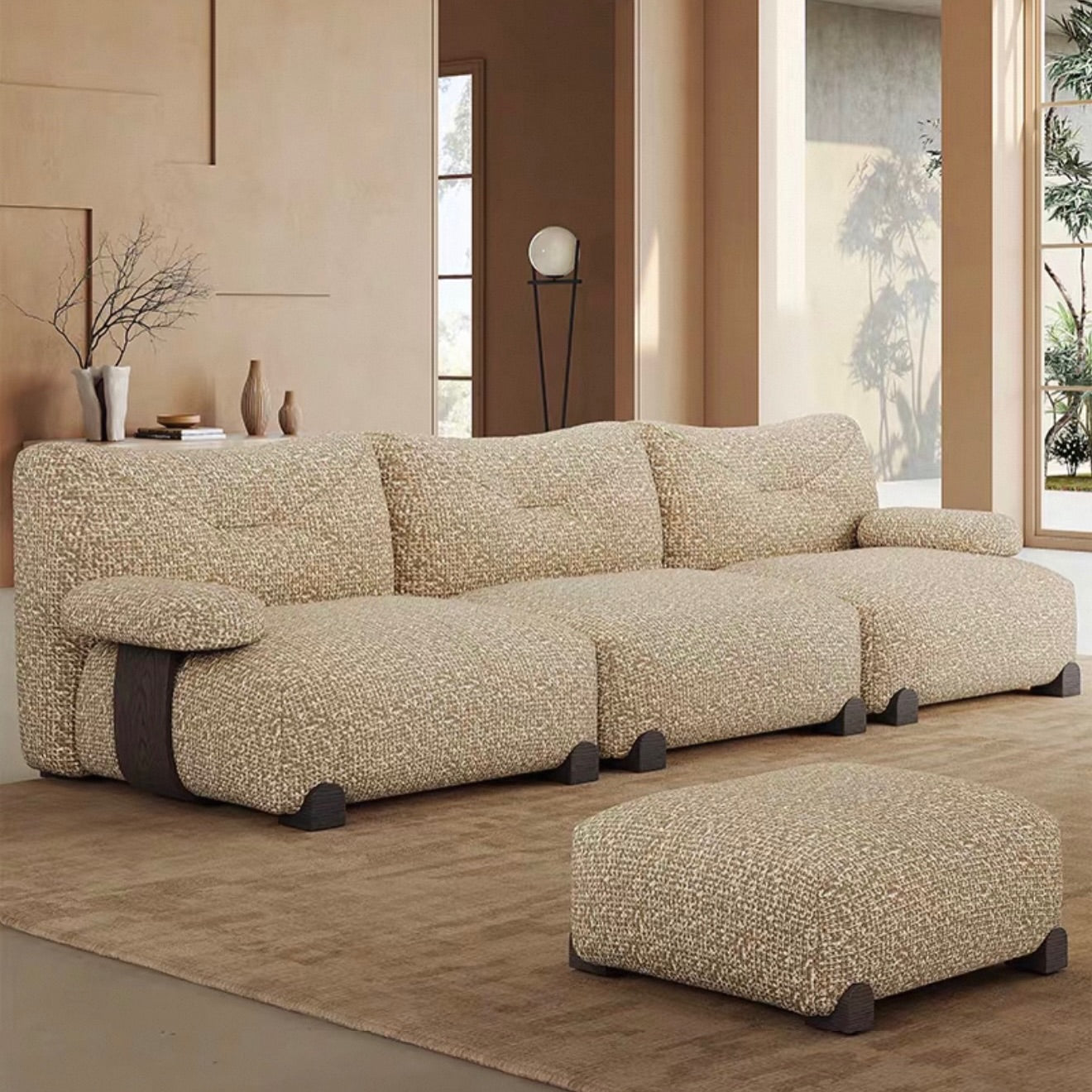 Canapé Modulaire Céleste
Design contemporain et confort absolu : structure en bois massif avec assise ultra-moelleuse en mousse HR et plumes.